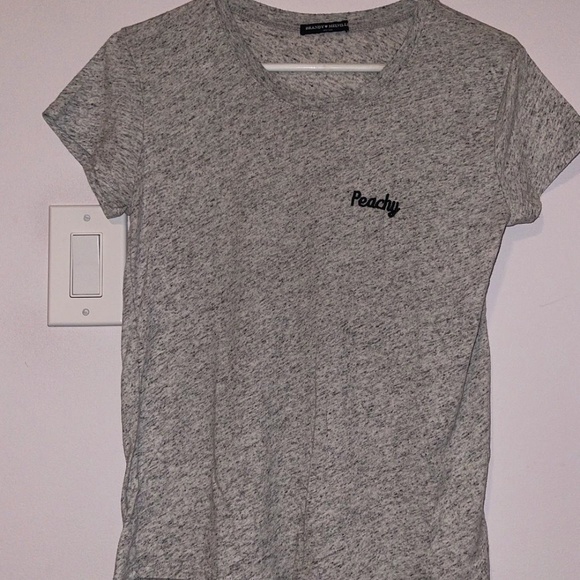 Brandy Melville Women's Grey and Black T-shirt - Picture 1 of 3